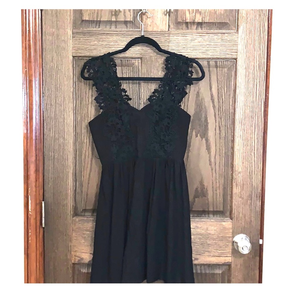 LBD Black strapless sweetheart dress w lace detail